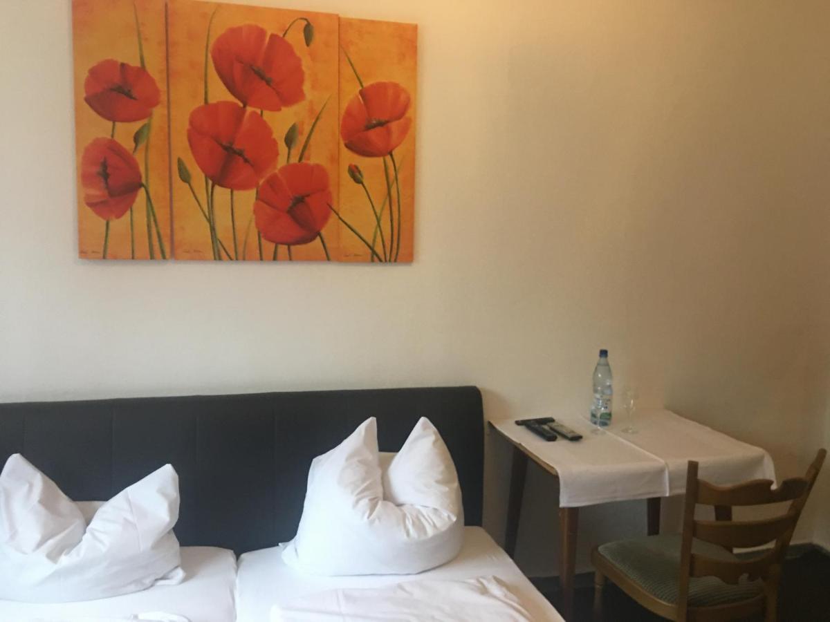 Hotel Zum Taunus Eppstein Zewnętrze zdjęcie
